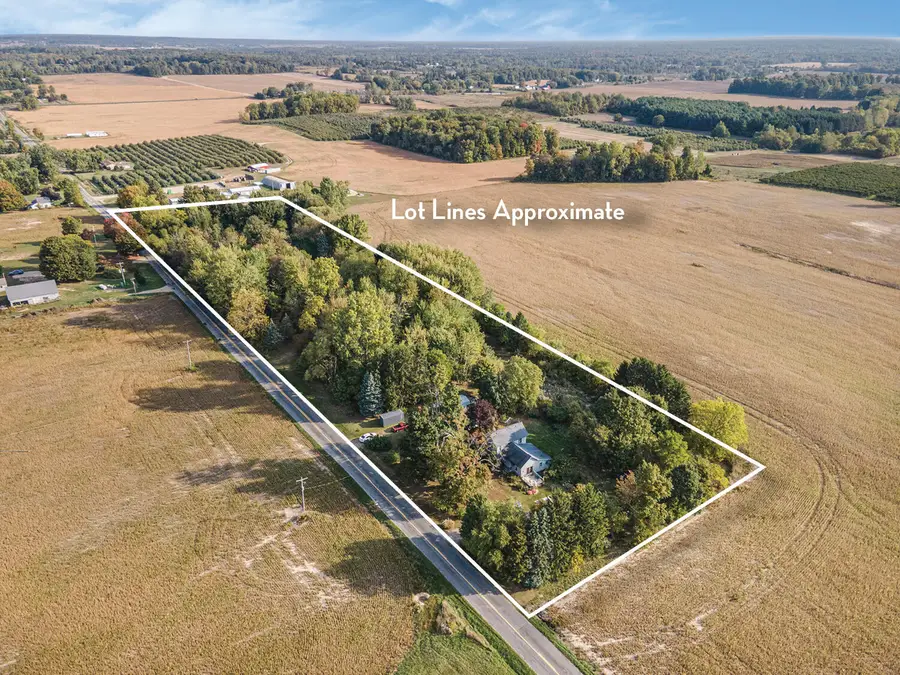 755 64th Street, South Haven, MI 49090 - #2