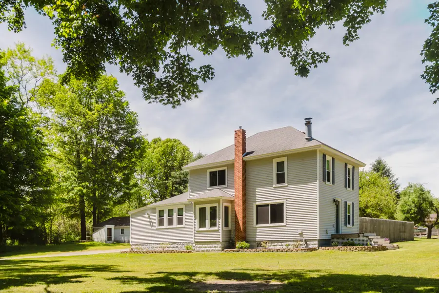 28033 62nd Avenue, Lawton, MI 49065 - #3