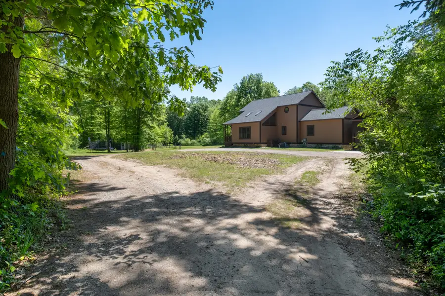13324 Hickory Road, Fruitport, MI 49415 - #2