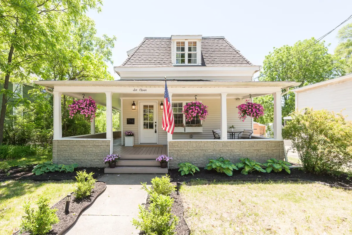 611 W Silver Lake Road, Fenton, MI 48430 - #1