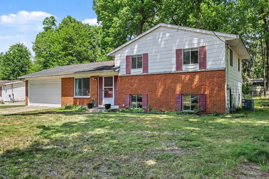 16 Oak Grove Road, Springfield, MI 49037 - #2