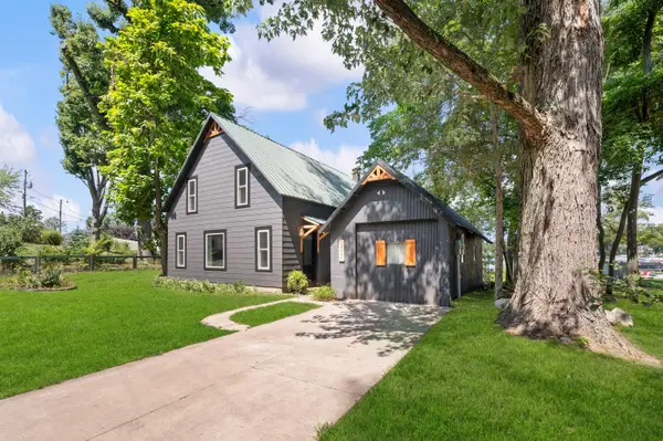 24948 Lake Shore Drive, Dowagiac, MI 49047