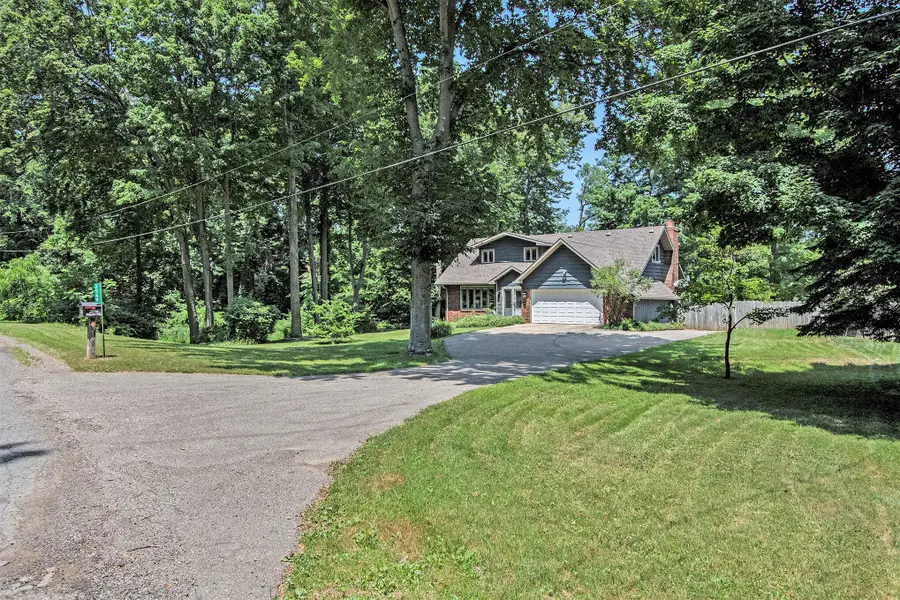 2569 Ridgewood Trail, Berrien Springs, MI 49103 - #2