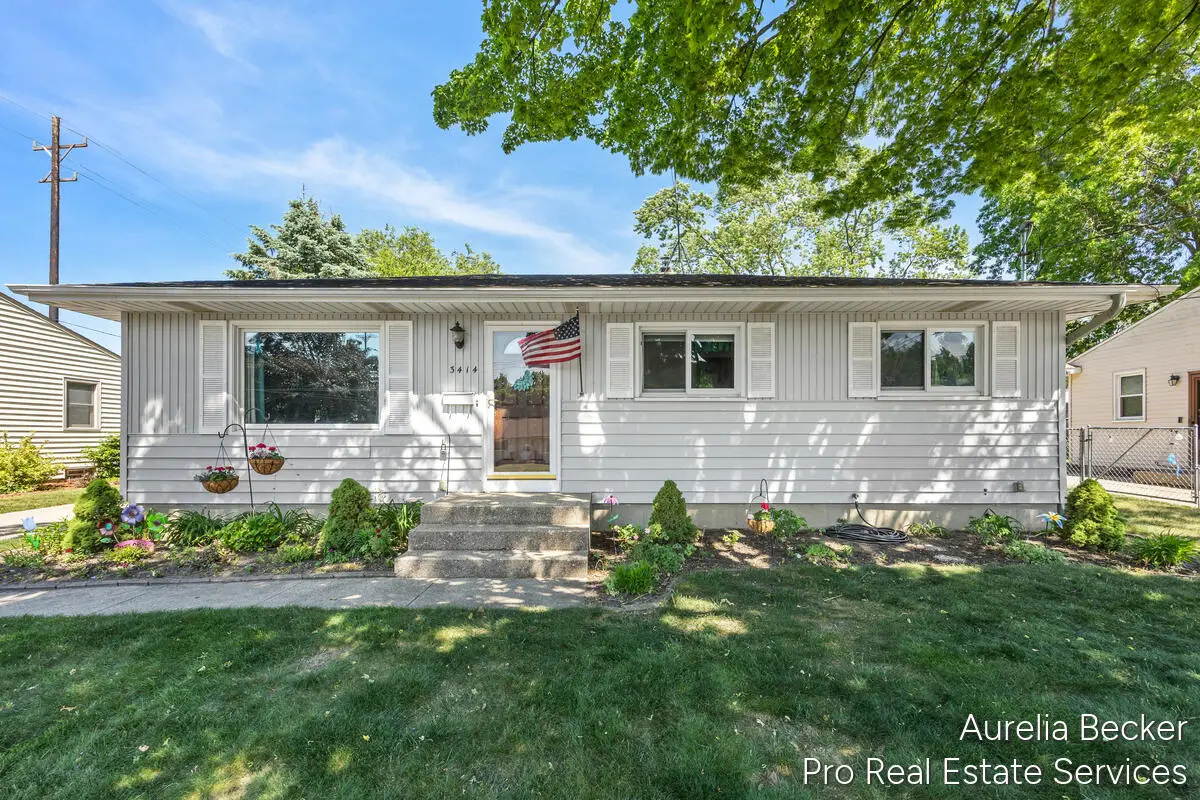 3414 Perry Avenue Sw, Wyoming, MI 49519 - #1