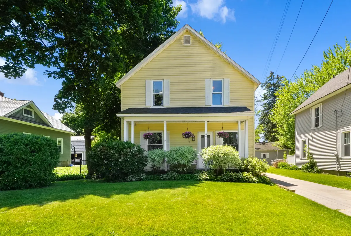 604 Hubbard Street Ne, Grand Rapids, MI 49525 - #1