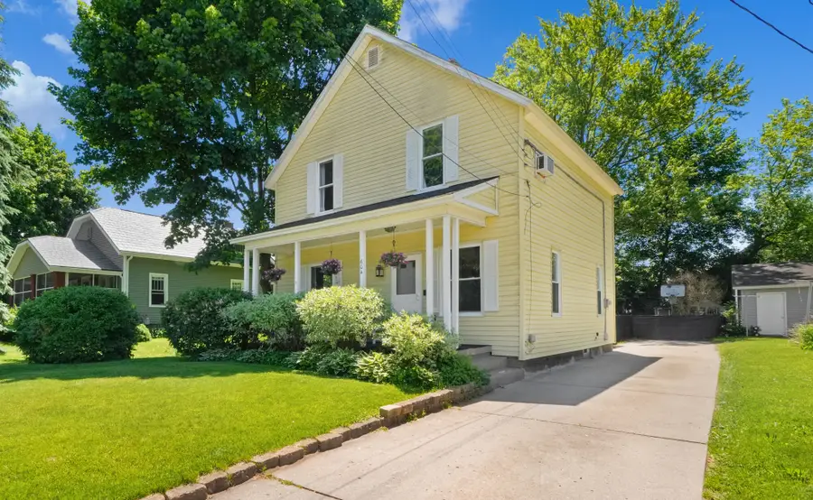 604 Hubbard Street Ne, Grand Rapids, MI 49525 - #2