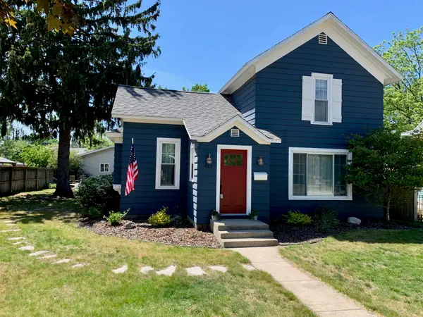 413 N Rath Avenue, Ludington, MI 49431