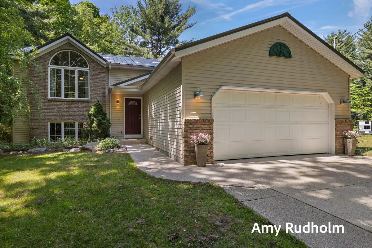 9262 Leonard Street, Coopersville, MI 49404 - #1