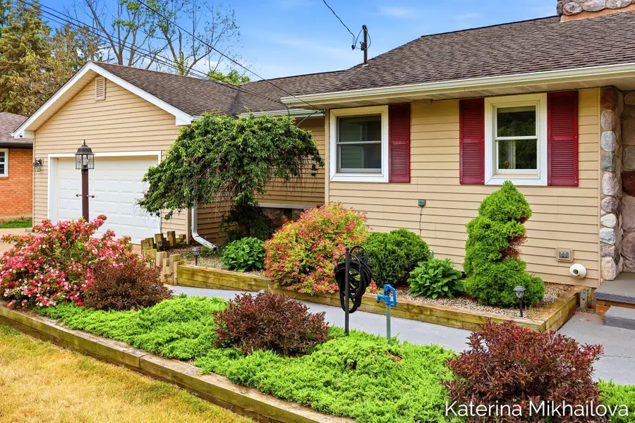 409 Grandview Avenue, Homer, MI 49245 - #3