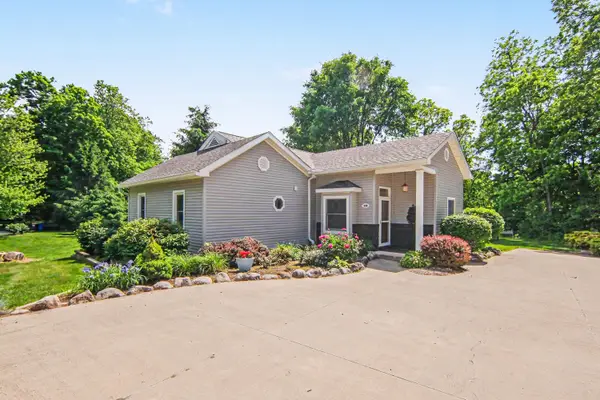 520 Wolverine Street, Manchester, MI 48158
