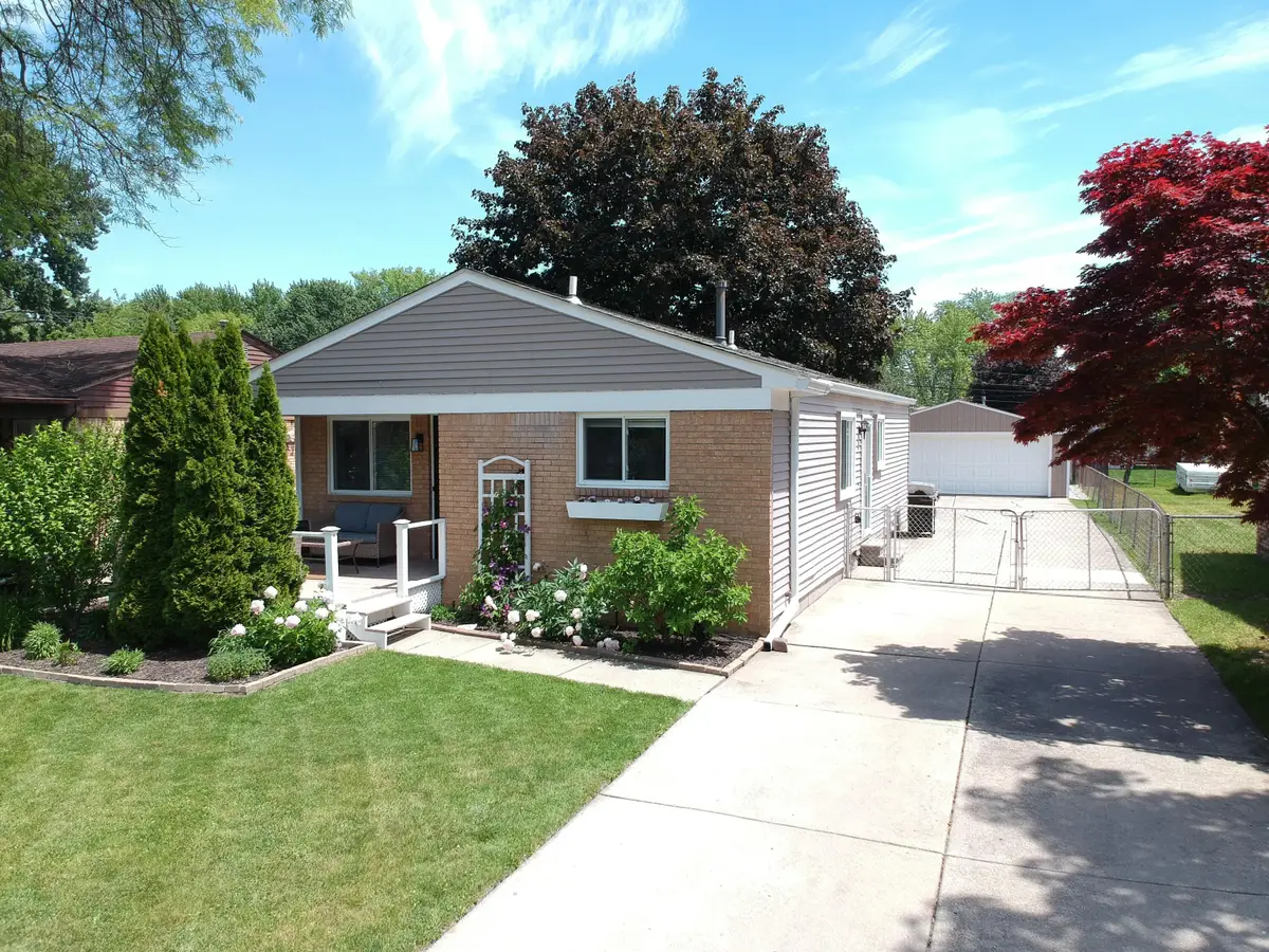 34354 Virgil Street, Harrison Township, MI 48045 - #1