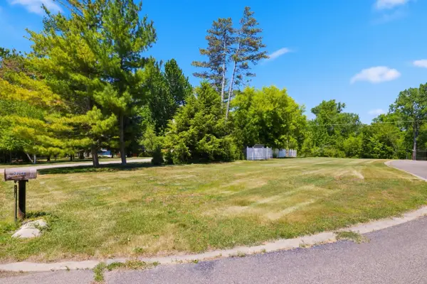 29102 Terrence Street, Livonia, MI 48154