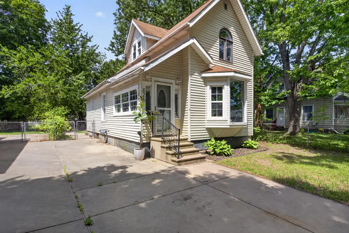 824 Maltby Street, Jackson, MI 49202 - #1