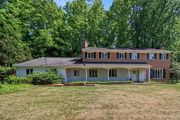 5453 Glen Harbor Drive, Kalamazoo, MI 49009