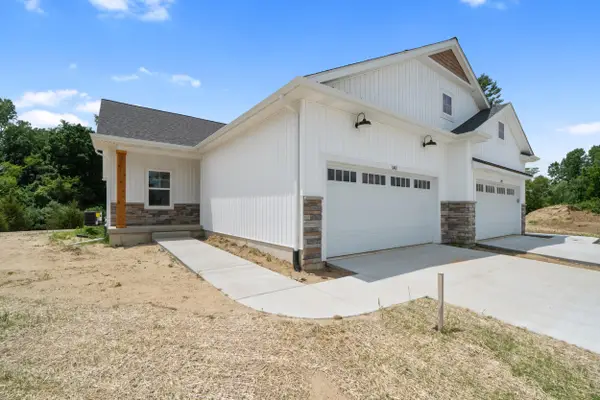 134 Ashley Court, Brooklyn, MI 49230