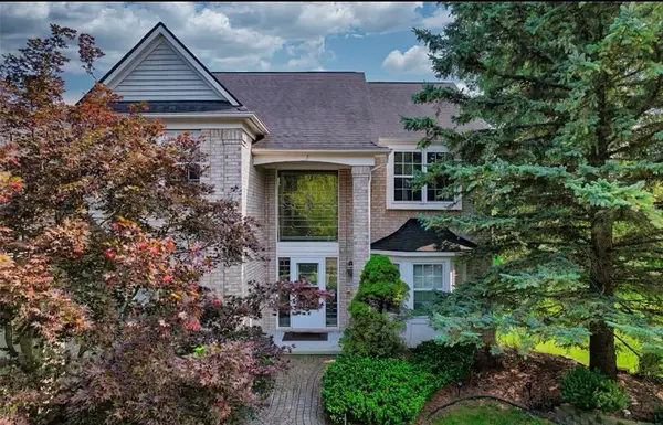 29301 Morningview Street #86, Farmington, MI 48331