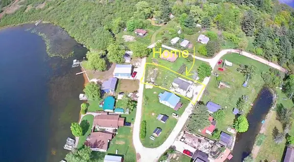 9388 S Lake Drive, Evart, MI 49631
