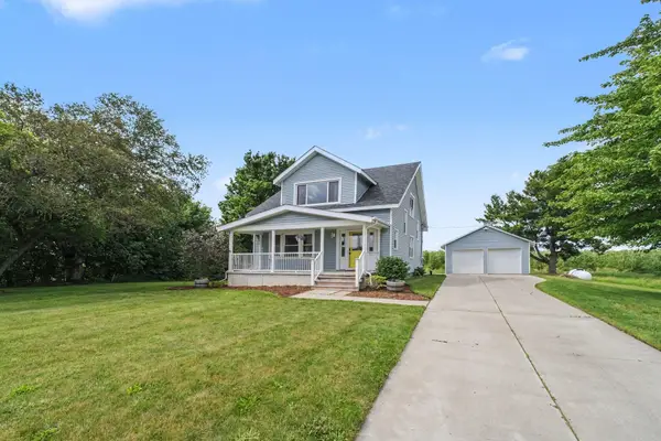 4331 10 Mile Road Nw, Sparta, MI 49345