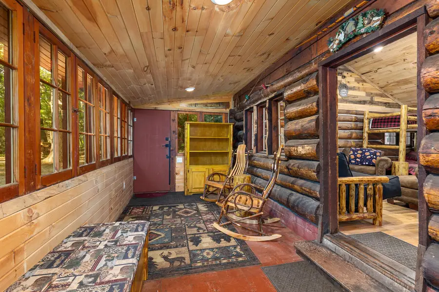 1464 E Gardner Avenue, Newaygo, MI 49337 - #3
