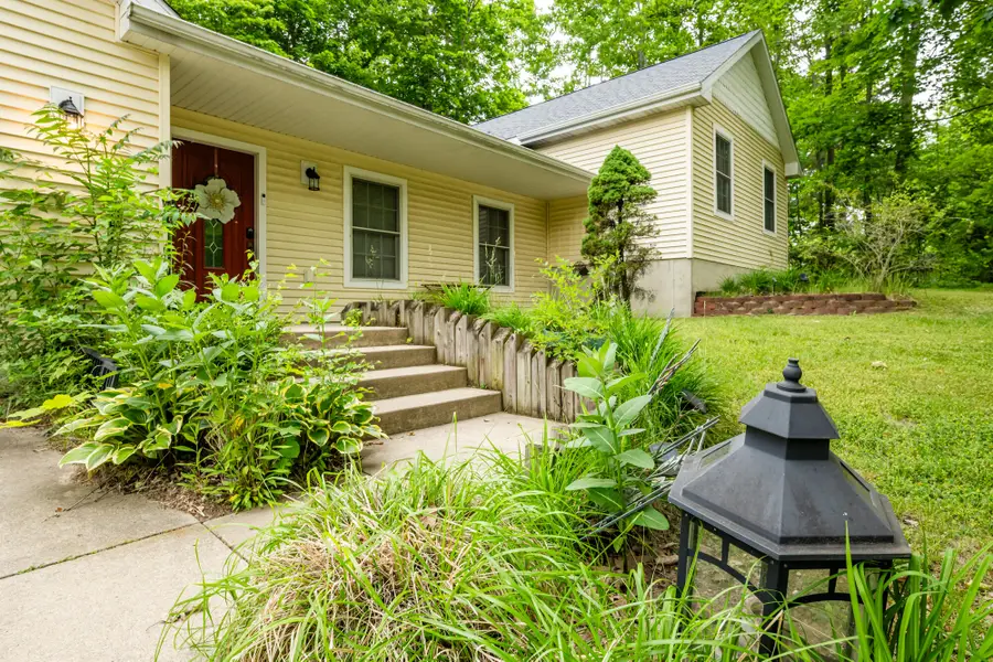 6278 Harrison Street, Coloma, MI 49038 - #2