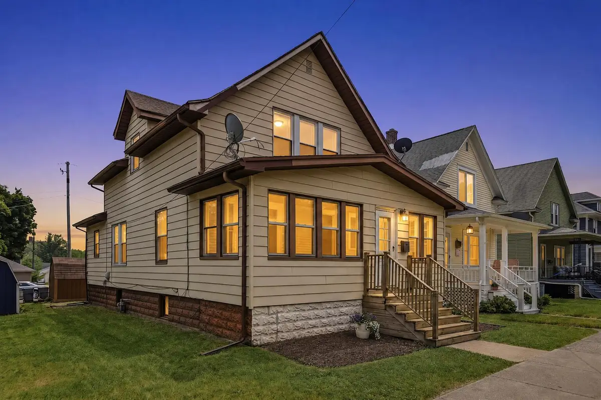 609 Wayne Street, Saint Joseph, MI 49085 - #1