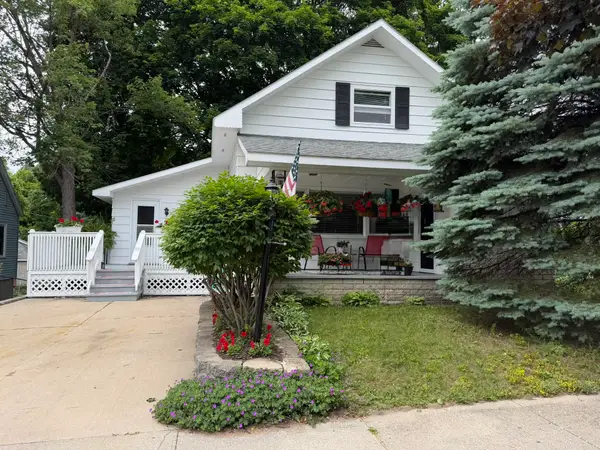 511 E River Street, Cadillac, MI 49601
