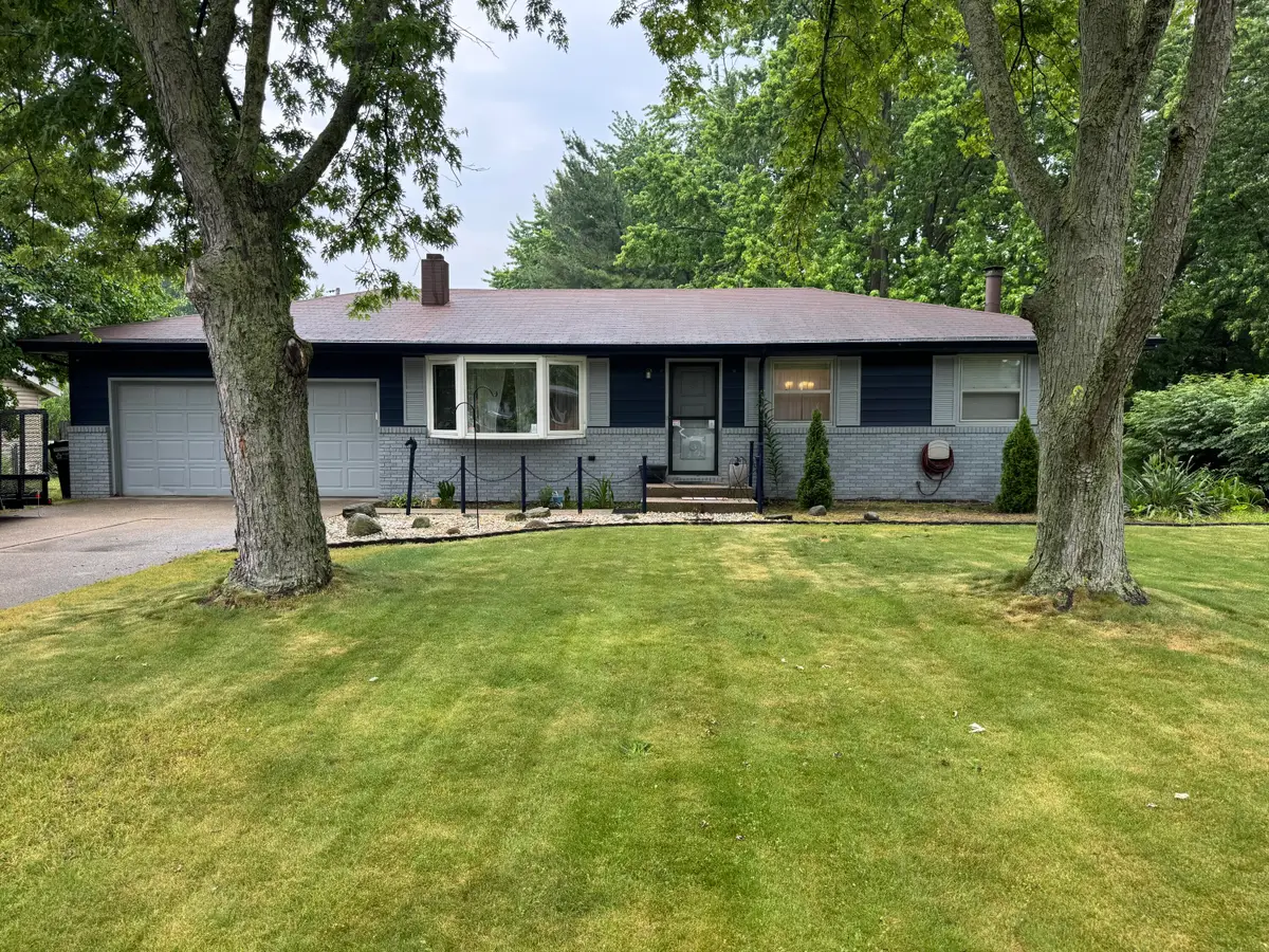 4018 Woodland Lane, Saint Joseph, MI 49085 - #1