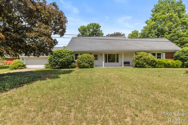 3047 143rd Avenue, Dorr, MI 49323
