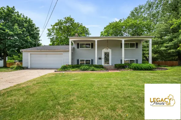 1646 Rose Parkway Se, Grand Rapids, MI 49506