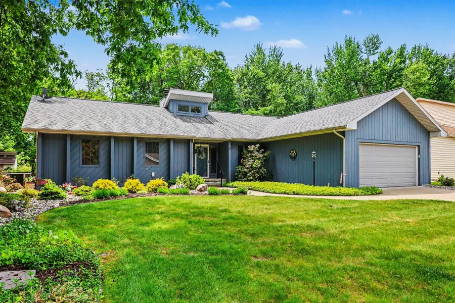 5649 Woodstock Drive, Lansing, MI 48917 - #3