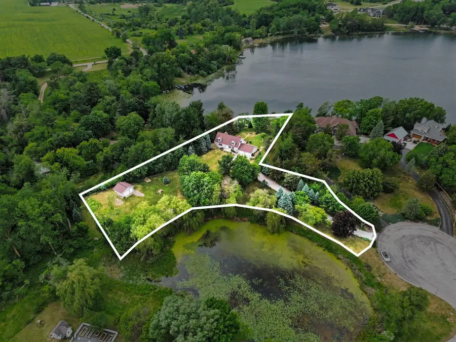 10130 Emerald Court, Brooklyn, MI 49230 - #2