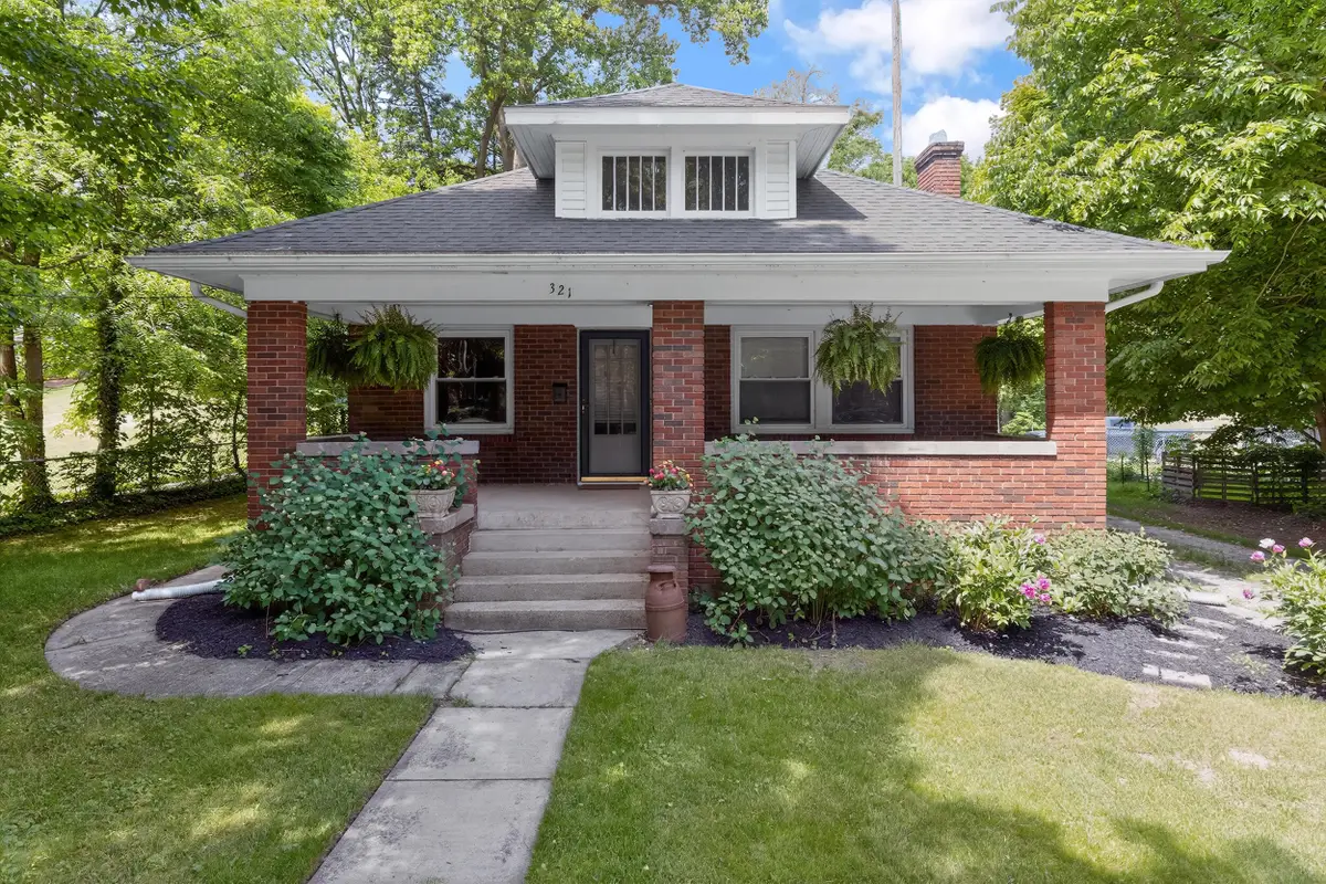 321 N Broadway Street, Cassopolis, MI 49031 - #1
