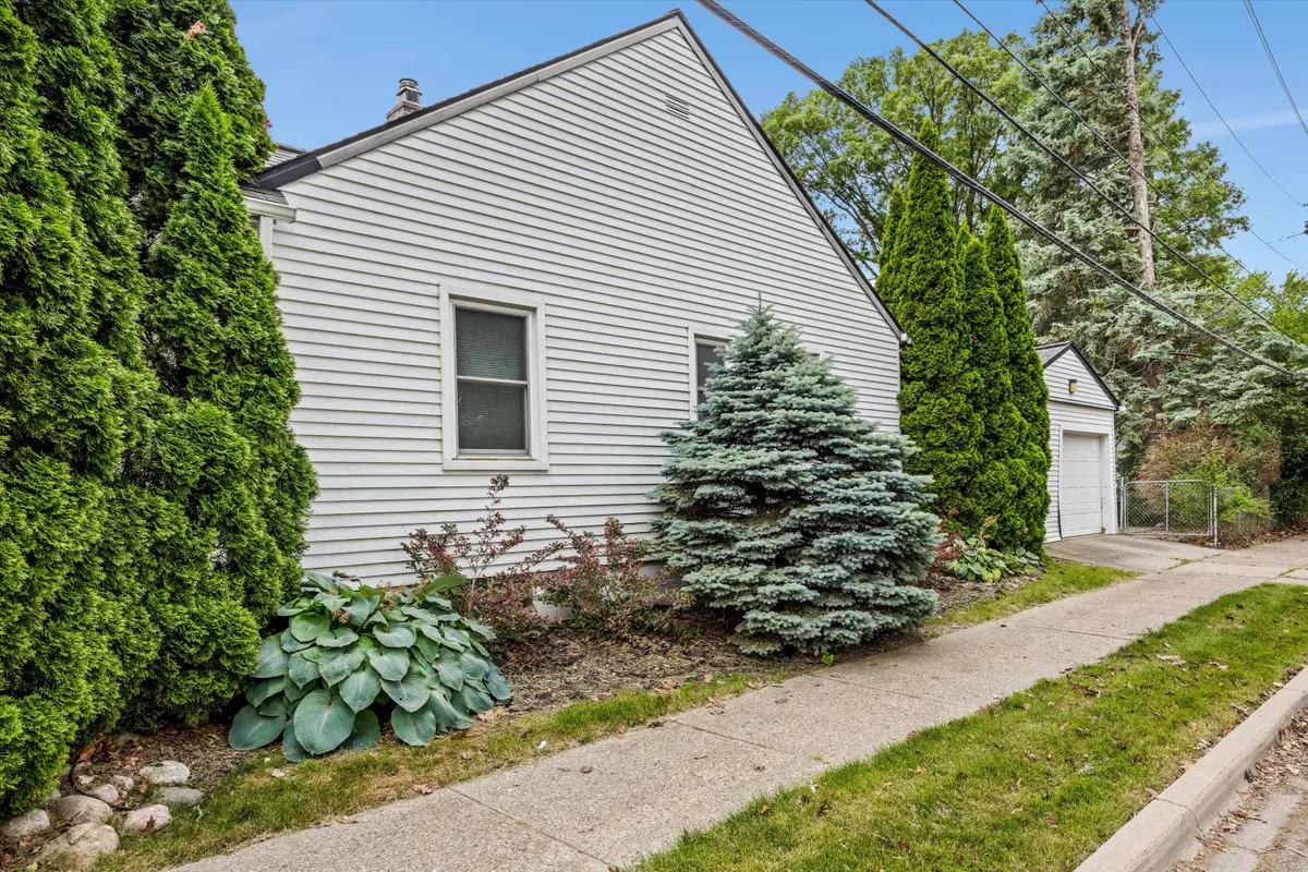 3300 Alice Street, Dearborn, MI 48124 - #1
