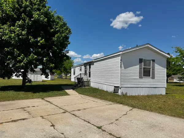 18423 Saint Joseph Avenue #238, Big Rapids, MI 49307
