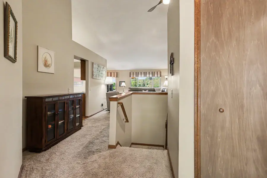 22280 Quail Run Circle #2, South Lyon, MI 48178 - #3