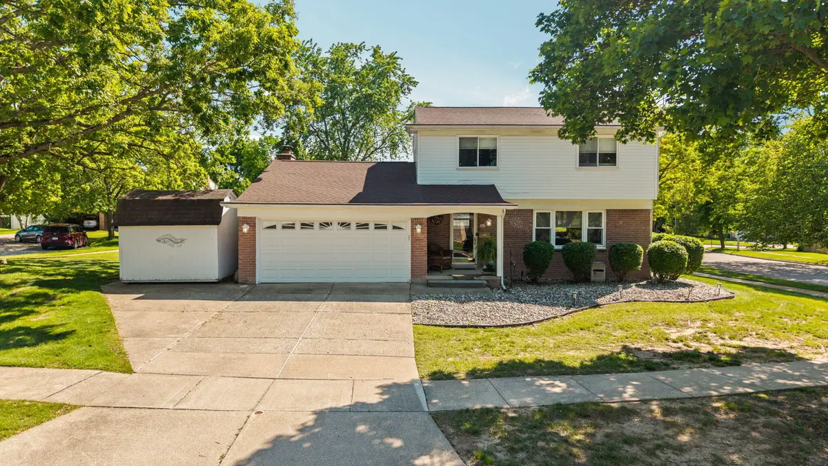 534 Forestbrooke Court, Saline, MI 48176 - #1
