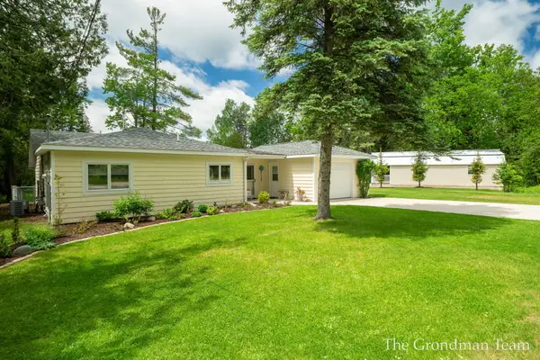 7170 Spring Street, Alanson, MI 49706
