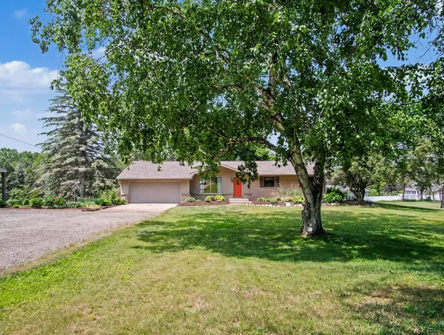 9941 Courtland Drive Ne, Rockford, MI 49341 - #2