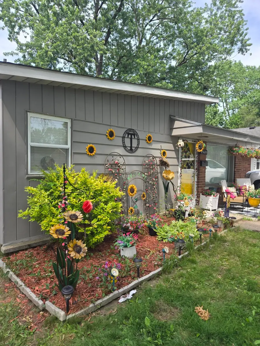 25086 Annapolis Street, Dearborn Heights, MI 48125 - #3