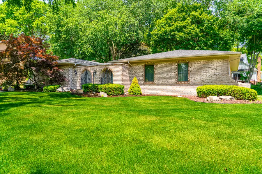 5097 Collington Drive, Troy, MI 48098 - #3