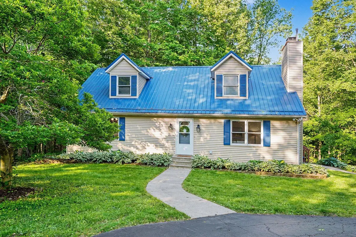 2912 Niles Buchanan Road, Buchanan, MI 49107 - #1