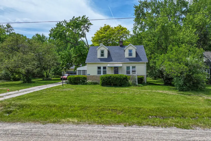 1446 Mintola Avenue, Flint, MI 48532 - #3