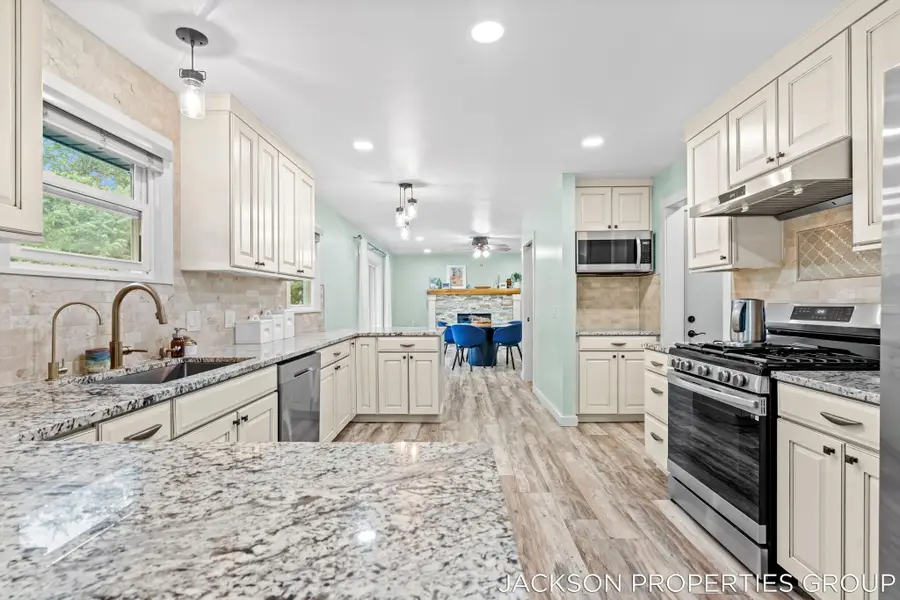1630 Forest Hill Avenue Se, Kentwood, MI 49546 - #3