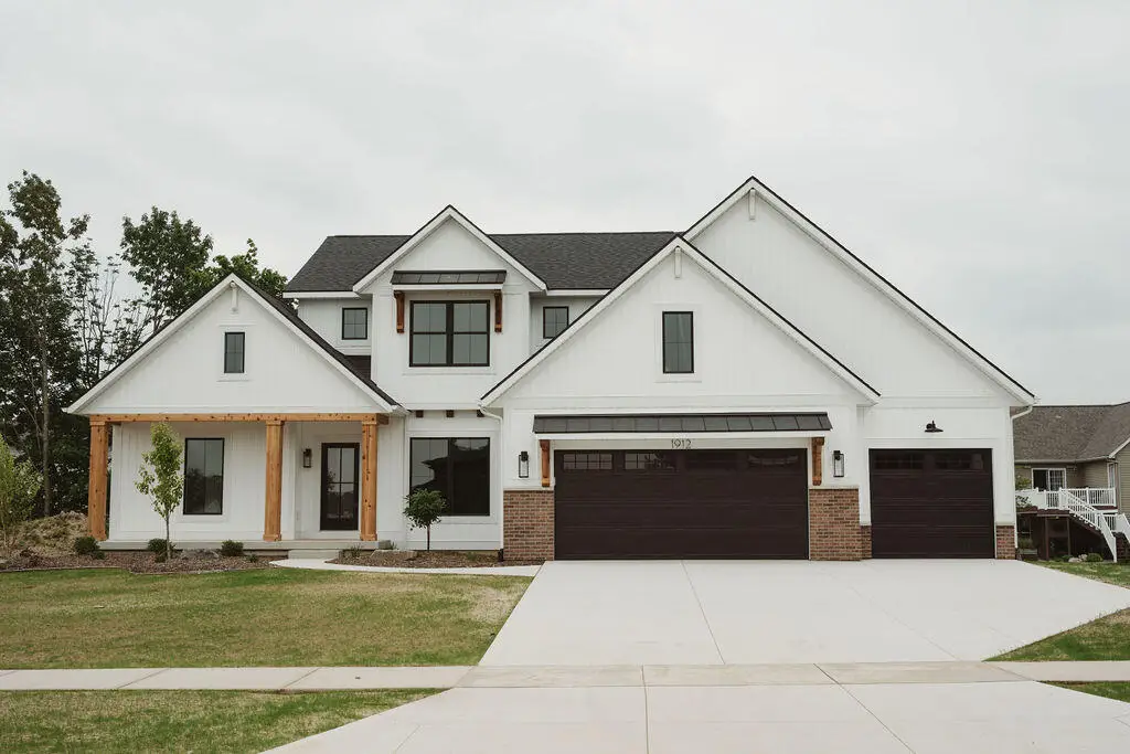 1912 Creekside Drive Sw, Byron Center, MI 49315 - #1