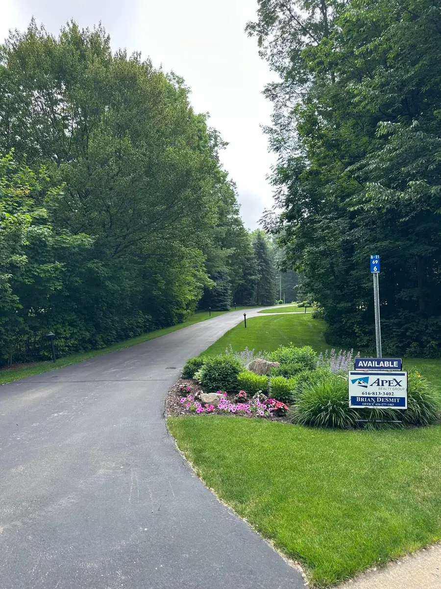 2840 Mary Nell Drive Sw, Byron Center, MI 49315 - #2