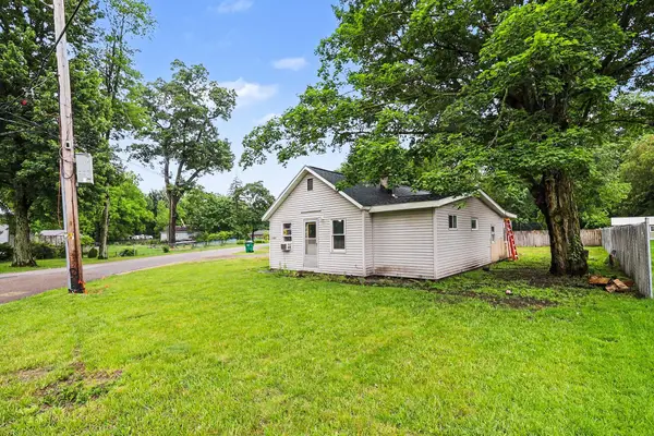 2997 Middle Lake Road, Twin Lake, MI 49457