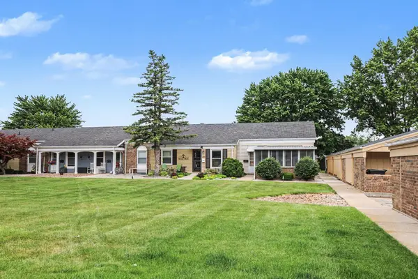 689 Carriage Lane, Jenison, MI 49428