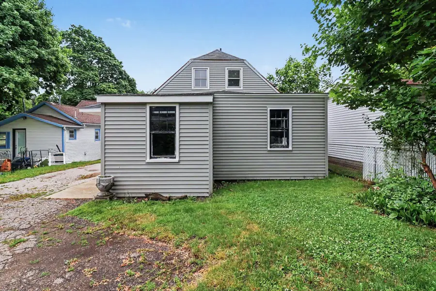 286 3rd Street, Manistee, MI 49660 - #3