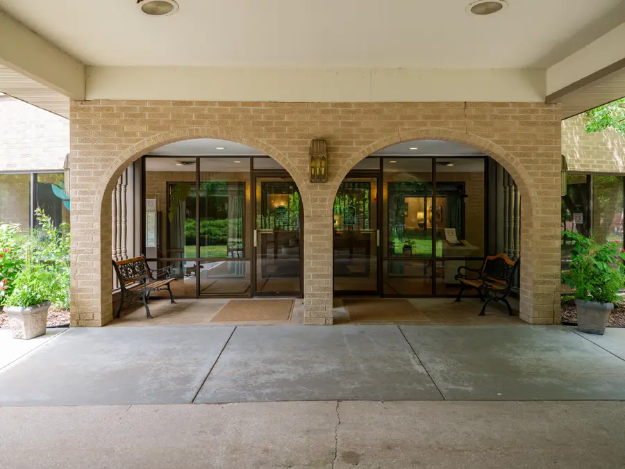 4040 Greenleaf Circle #409, Kalamazoo, MI 49008 - #3