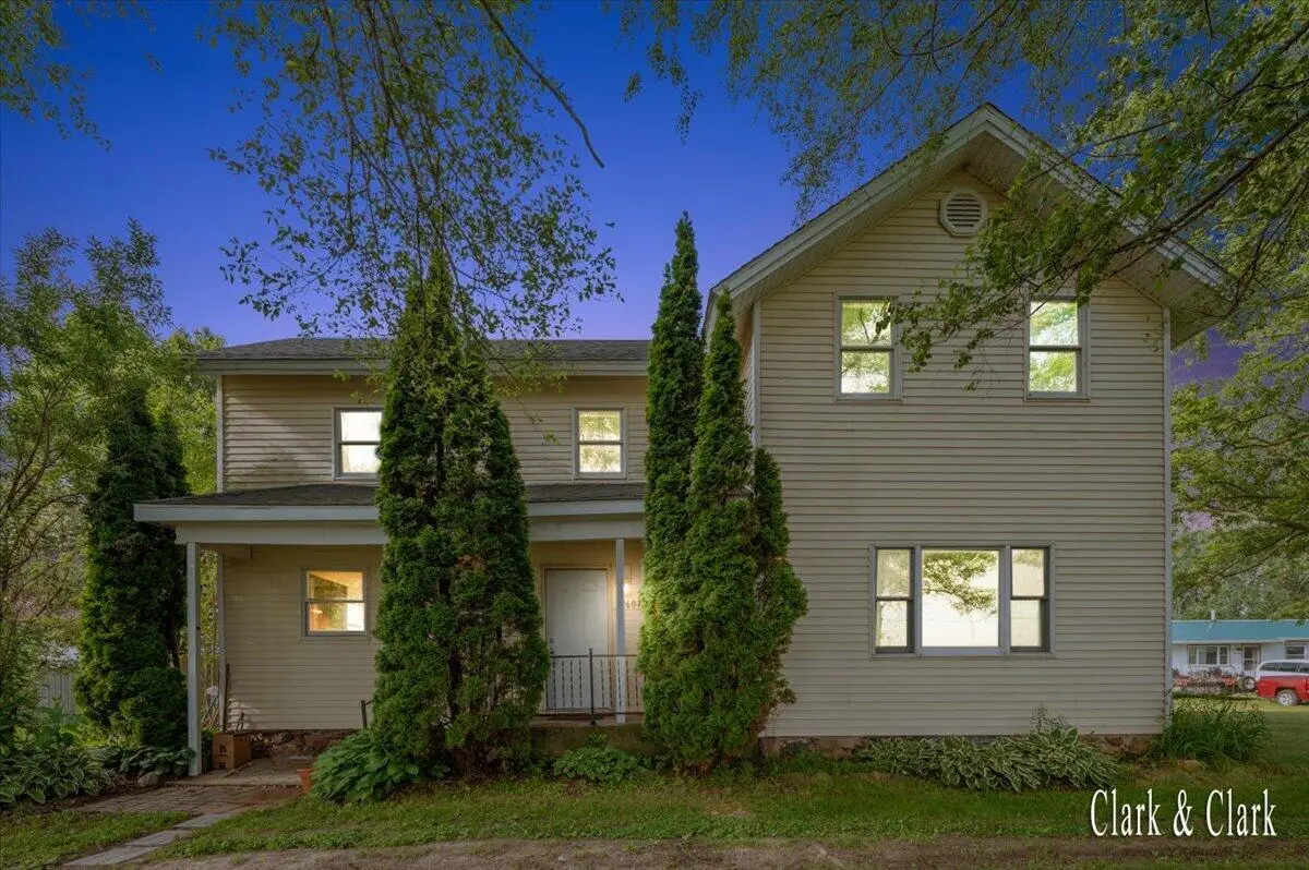 9604 E Brown Road, Lake Odessa, MI 48849 - #1